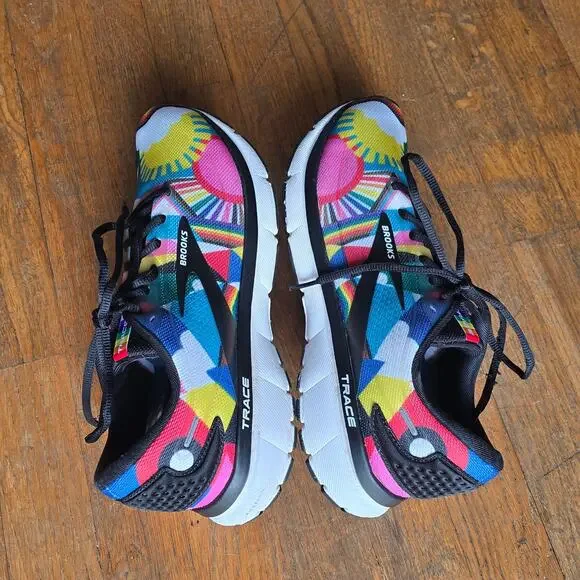 Brooks Women's Trace 2 Lisa Congdon Pride Running Shoes size 10 - Picture 3 of 7